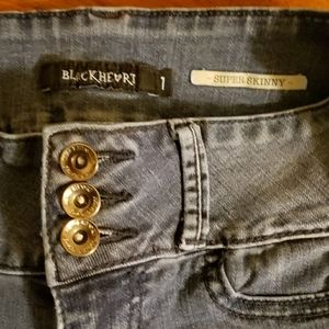 Size 1 Blackheart ripped super skinny jeans